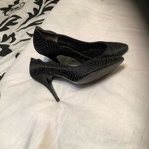 Black Joycelyn glimmer heels